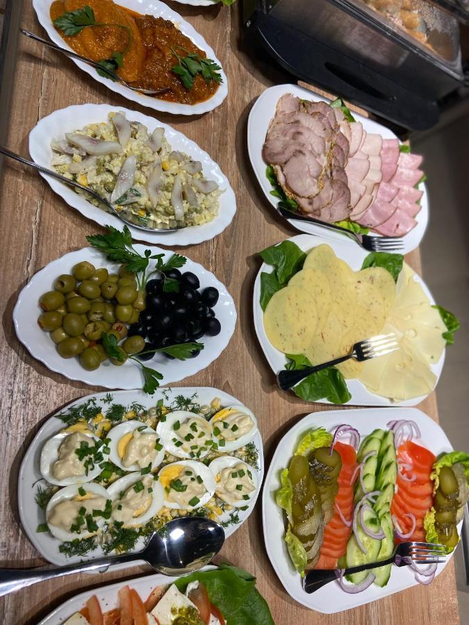 فندق Zolta Walizka Gosciniec Podrzewie المظهر الخارجي الصورة
